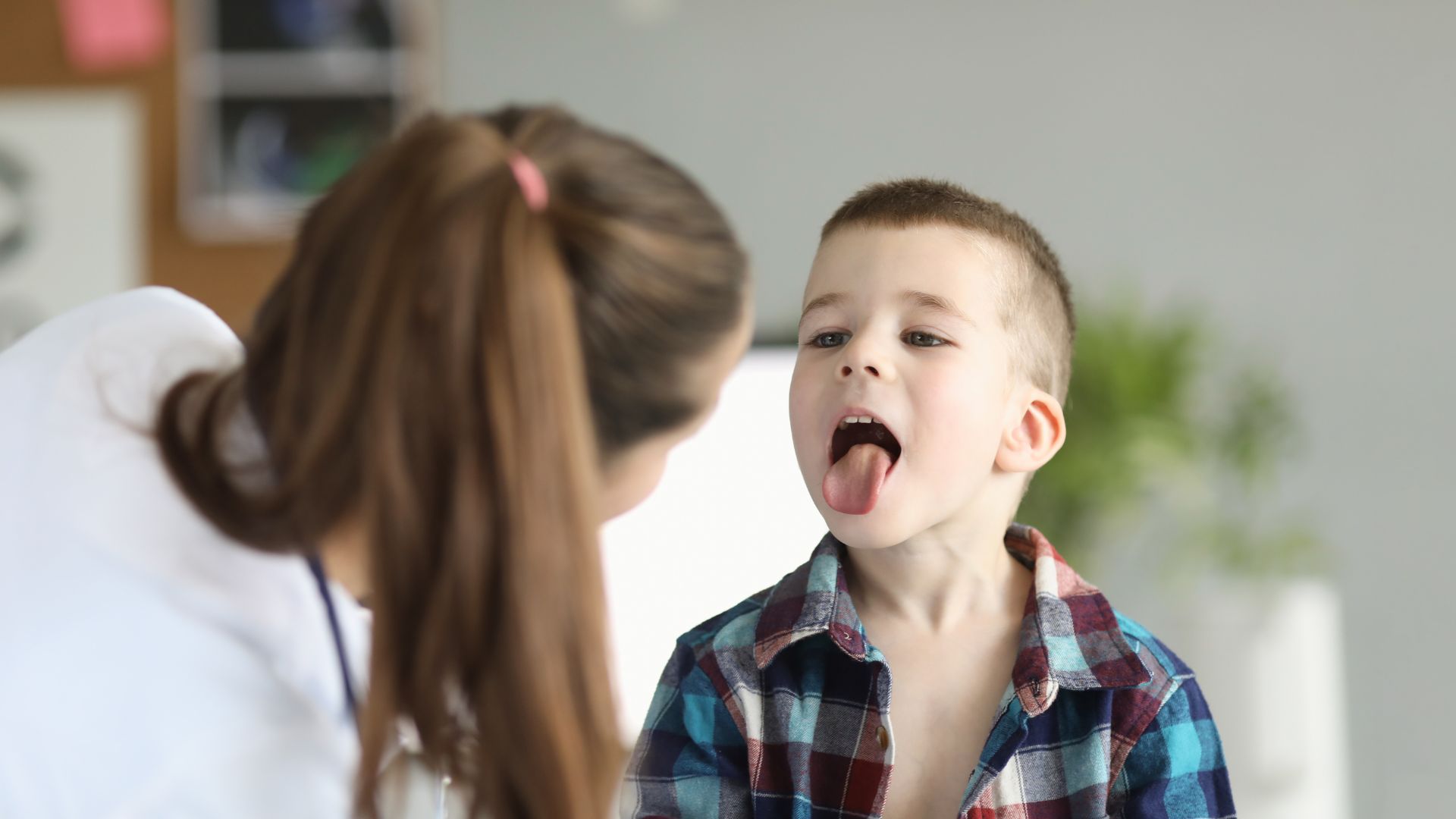 Tratamento-de-amigdalites-e-angina